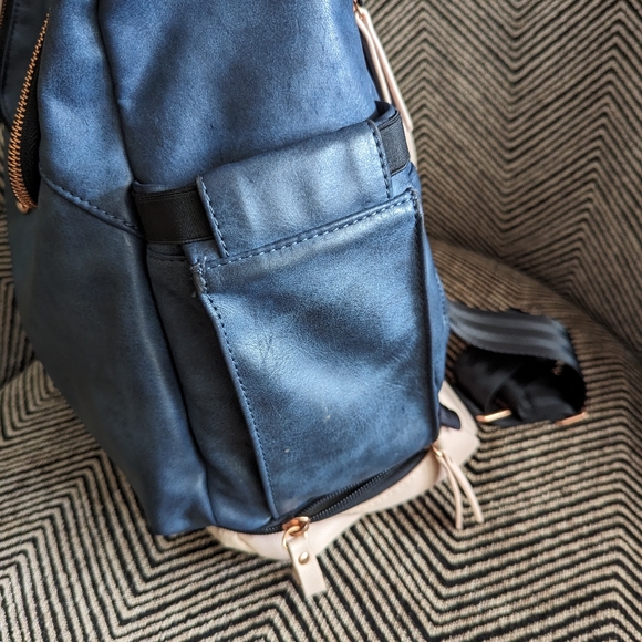 Diaper Bag - Picture 9 of 11